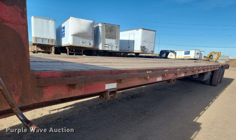 image for item LA9581 1972 Fruehauf PB-J2-51-DF19 drop deck equipment trailer