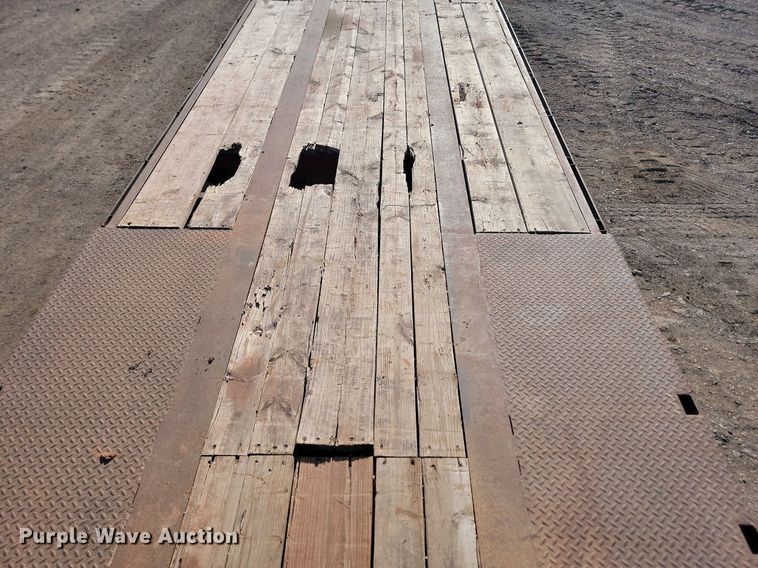 image for item LA9581 1972 Fruehauf PB-J2-51-DF19 drop deck equipment trailer