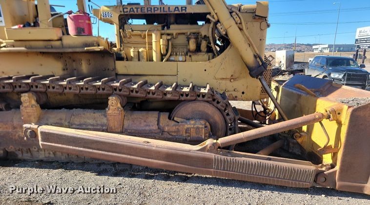 image for item LA9582 Caterpillar D8H dozer