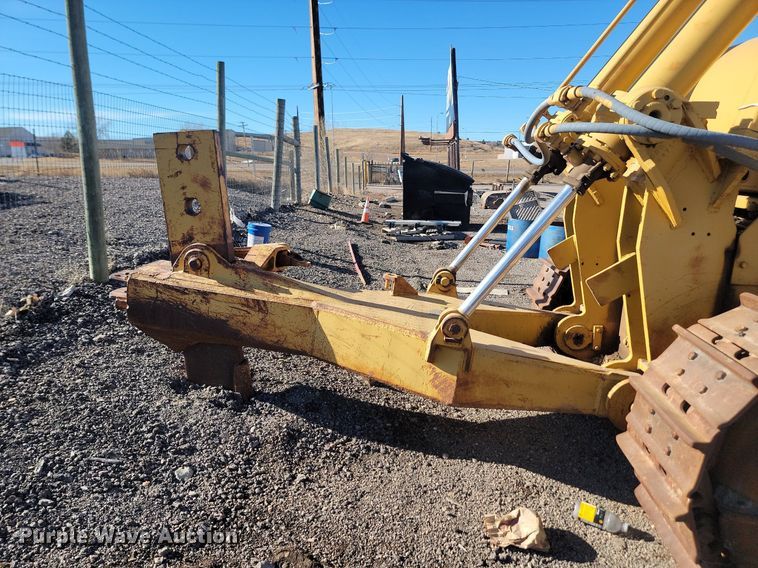 image for item LA9582 Caterpillar D8H dozer