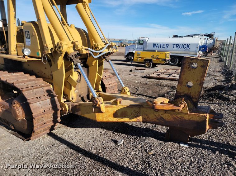 image for item LA9582 Caterpillar D8H dozer