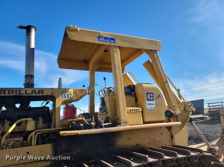 image for item LA9582 Caterpillar D8H dozer