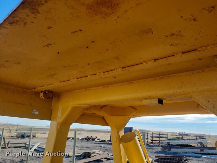 image for item LA9582 Caterpillar D8H dozer