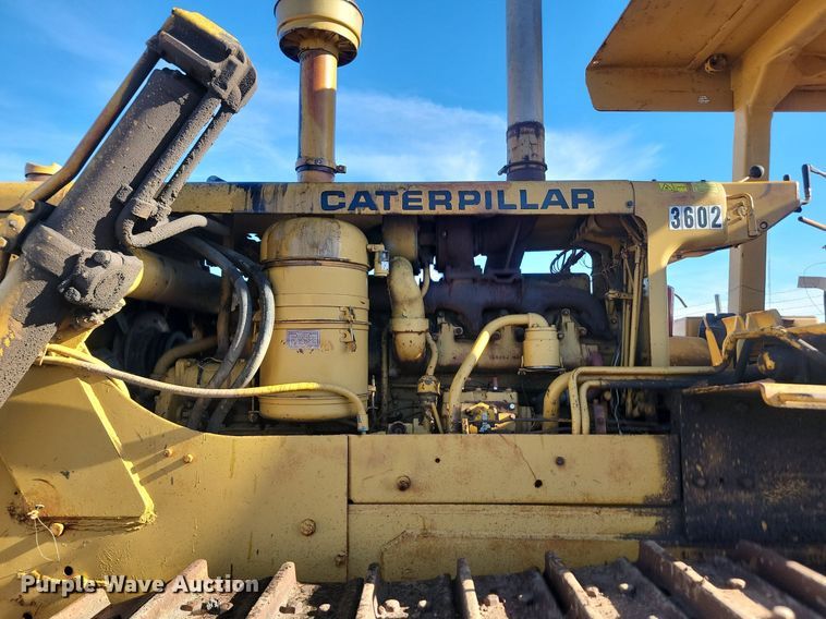 image for item LA9582 Caterpillar D8H dozer