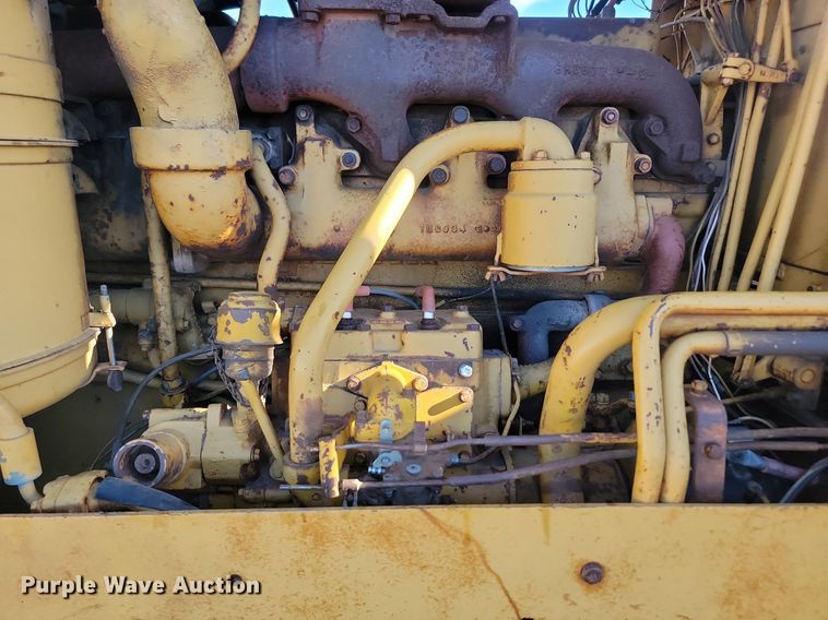 image for item LA9582 Caterpillar D8H dozer