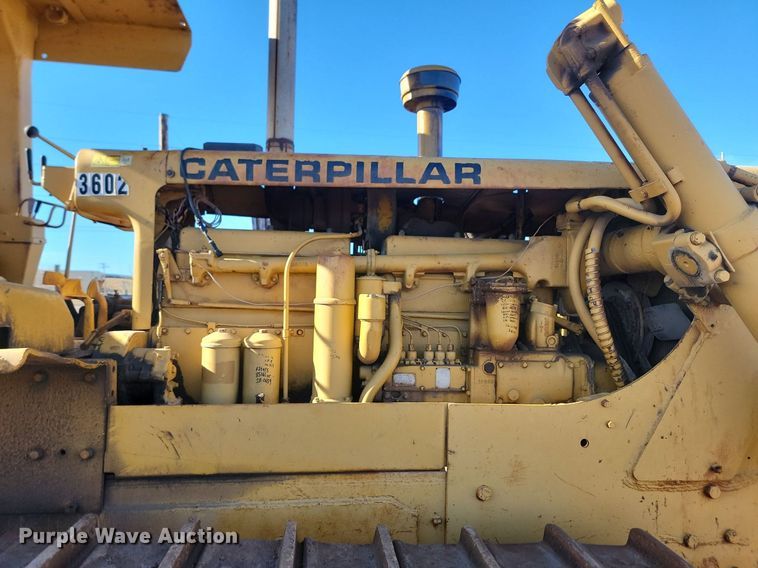 image for item LA9582 Caterpillar D8H dozer