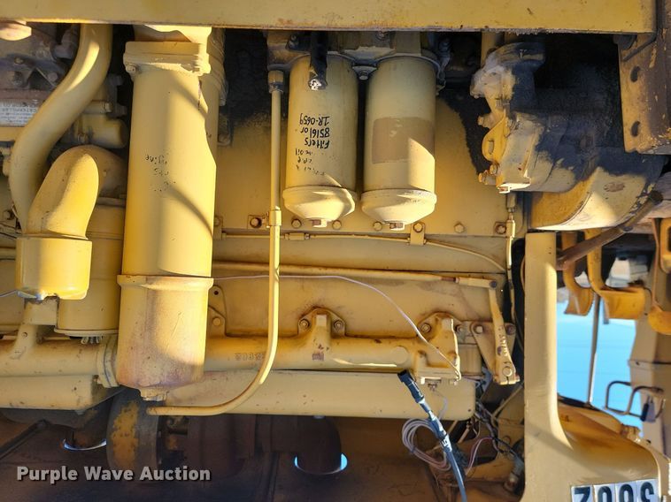 image for item LA9582 Caterpillar D8H dozer