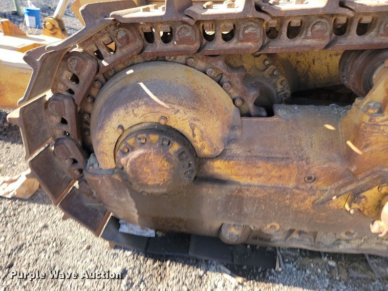 image for item LA9582 Caterpillar D8H dozer