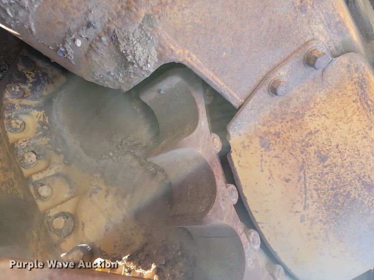 image for item LA9582 Caterpillar D8H dozer