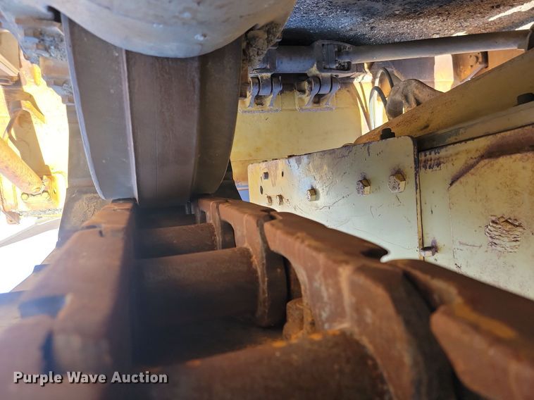 image for item LA9582 Caterpillar D8H dozer