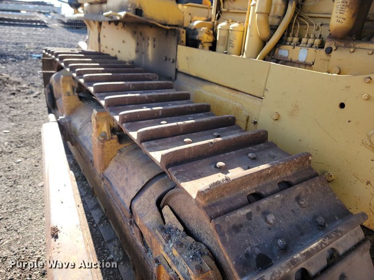image for item LA9582 Caterpillar D8H dozer