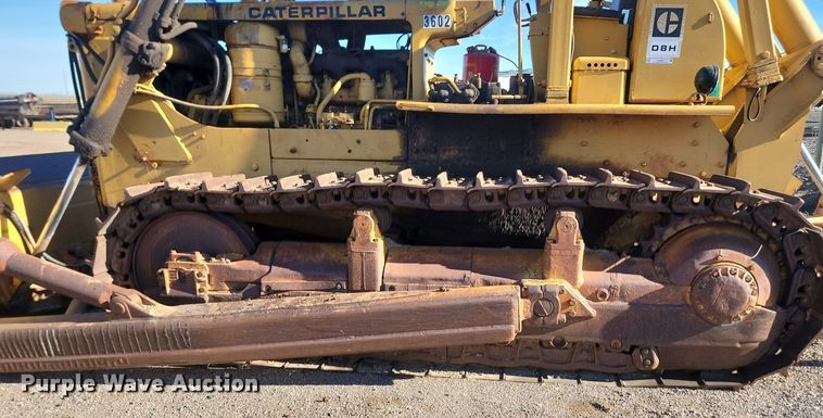 image for item LA9582 Caterpillar D8H dozer