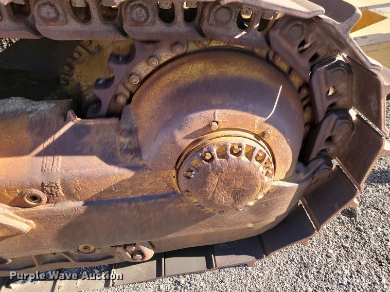 image for item LA9582 Caterpillar D8H dozer