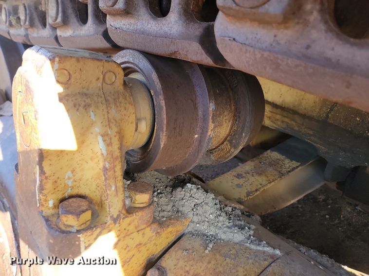 image for item LA9582 Caterpillar D8H dozer