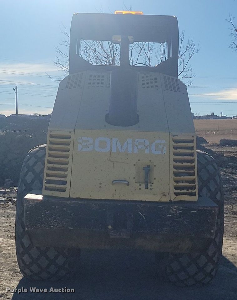 image for item LA9585 2006 Bomag BW213 DH-3 single drum vibratory roller