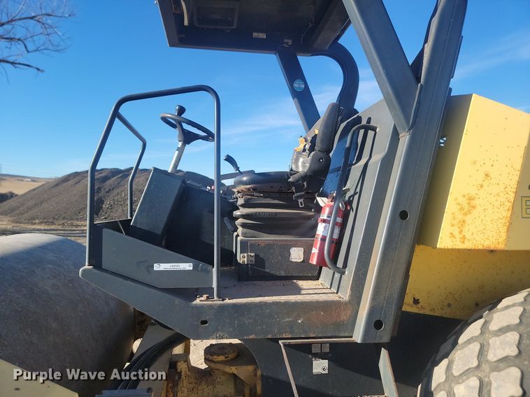 image for item LA9585 2006 Bomag BW213 DH-3 single drum vibratory roller