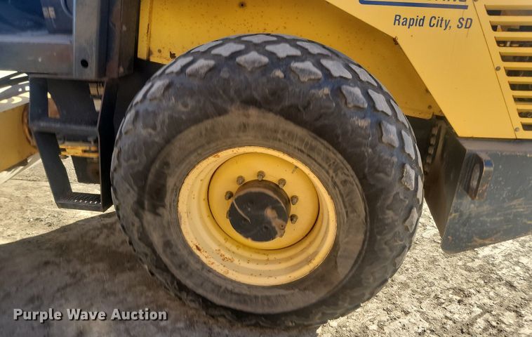 image for item LA9585 2006 Bomag BW213 DH-3 single drum vibratory roller