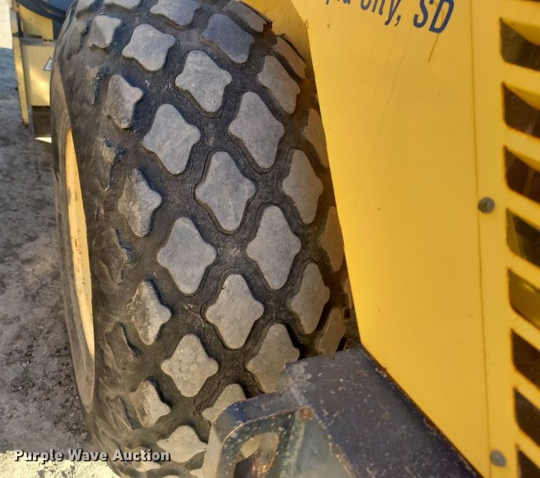 image for item LA9585 2006 Bomag BW213 DH-3 single drum vibratory roller