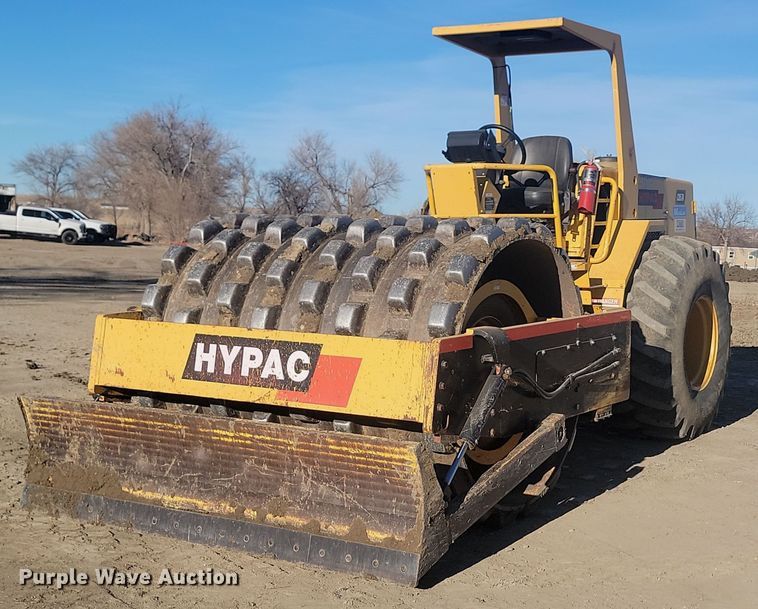 image for item LA9586 Hypac C857A single drum vibratory roller