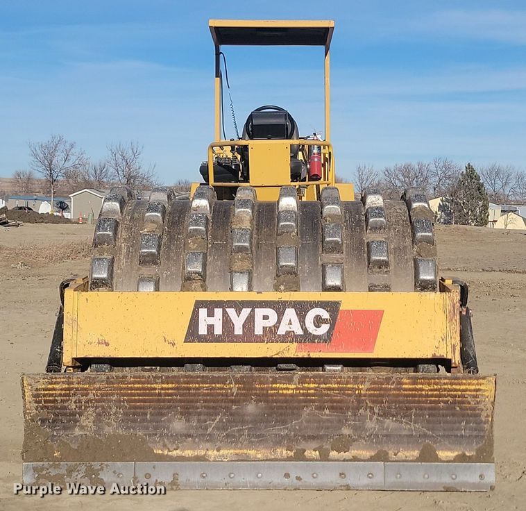 image for item LA9586 Hypac C857A single drum vibratory roller