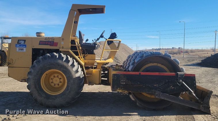 image for item LA9586 Hypac C857A single drum vibratory roller