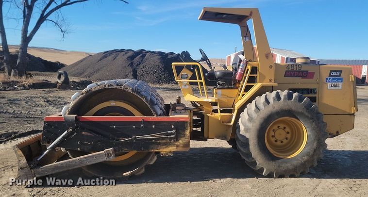 image for item LA9586 Hypac C857A single drum vibratory roller