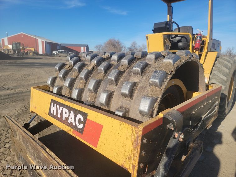 image for item LA9586 Hypac C857A single drum vibratory roller