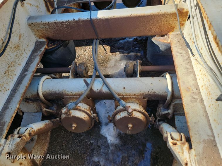 image for item LA9589 1994 Load King 503605DD lowboy equipment trailer