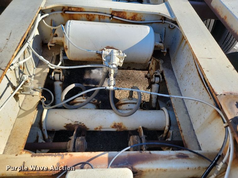 image for item LA9589 1994 Load King 503605DD lowboy equipment trailer