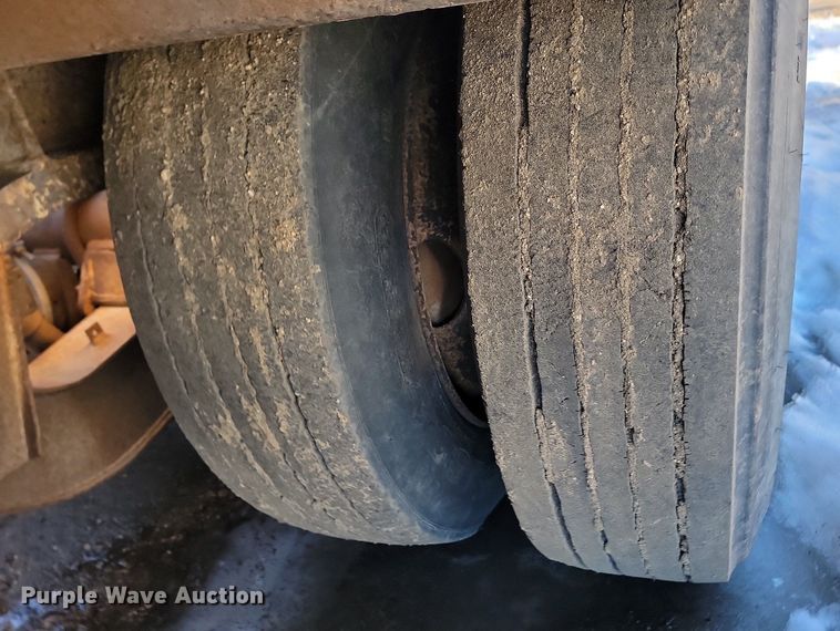 image for item LA9589 1994 Load King 503605DD lowboy equipment trailer