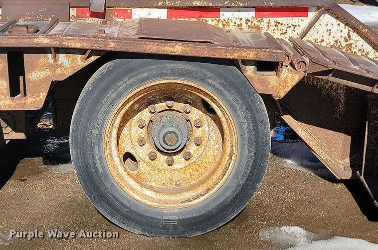 image for item LA9589 1994 Load King 503605DD lowboy equipment trailer