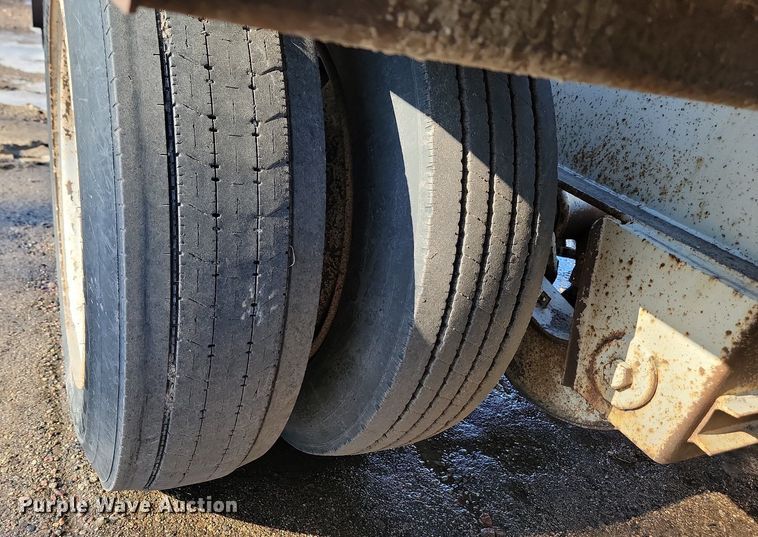 image for item LA9589 1994 Load King 503605DD lowboy equipment trailer