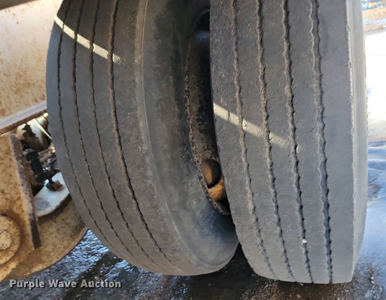 image for item LA9589 1994 Load King 503605DD lowboy equipment trailer