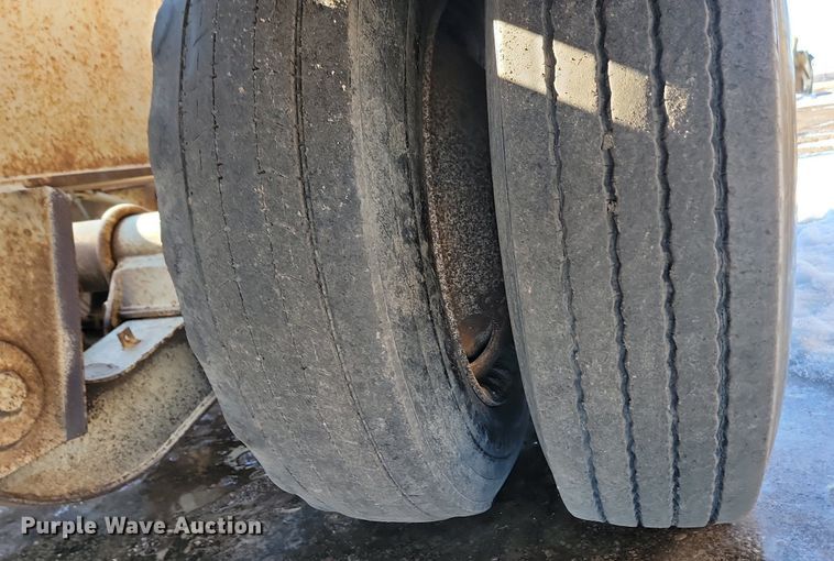 image for item LA9589 1994 Load King 503605DD lowboy equipment trailer