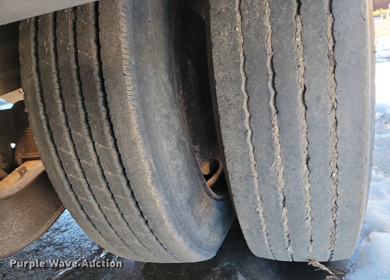 image for item LA9589 1994 Load King 503605DD lowboy equipment trailer