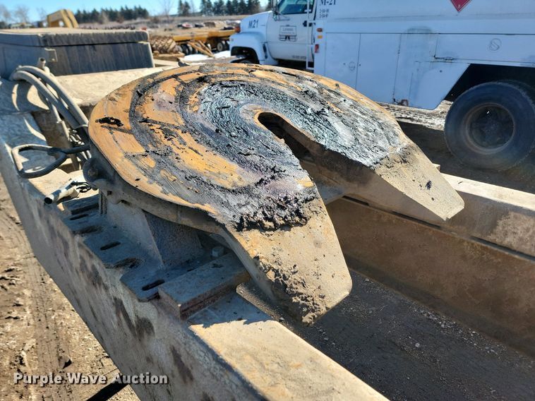 image for item LA9589 1994 Load King 503605DD lowboy equipment trailer