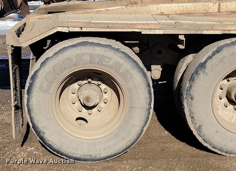 image for item LA9589 1994 Load King 503605DD lowboy equipment trailer