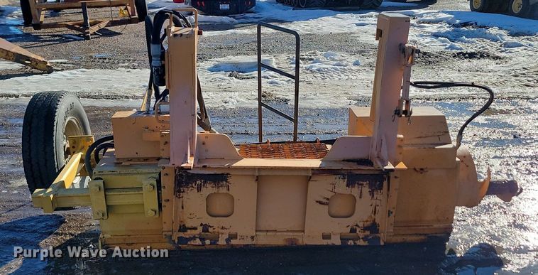 image for item LA9590 OverBuilt  cold planer