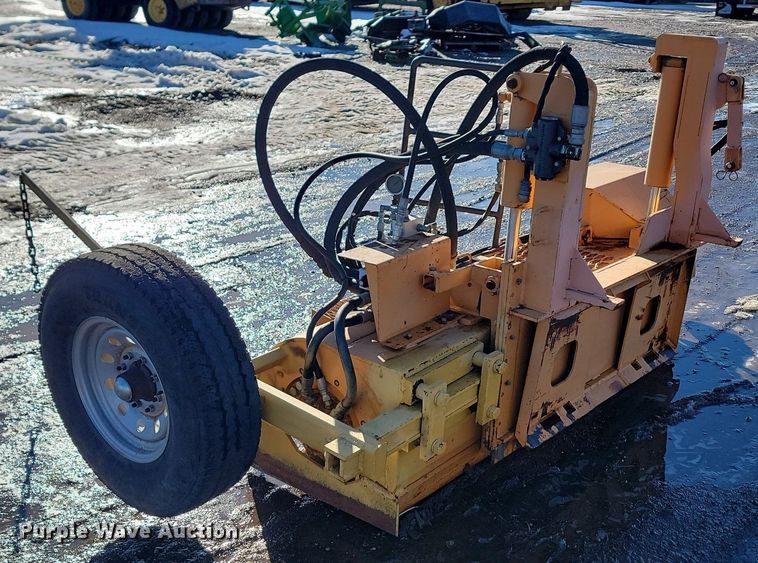 image for item LA9590 OverBuilt  cold planer