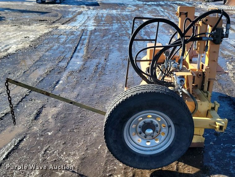 image for item LA9590 OverBuilt  cold planer