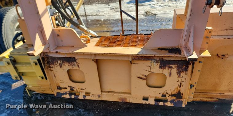 image for item LA9590 OverBuilt  cold planer