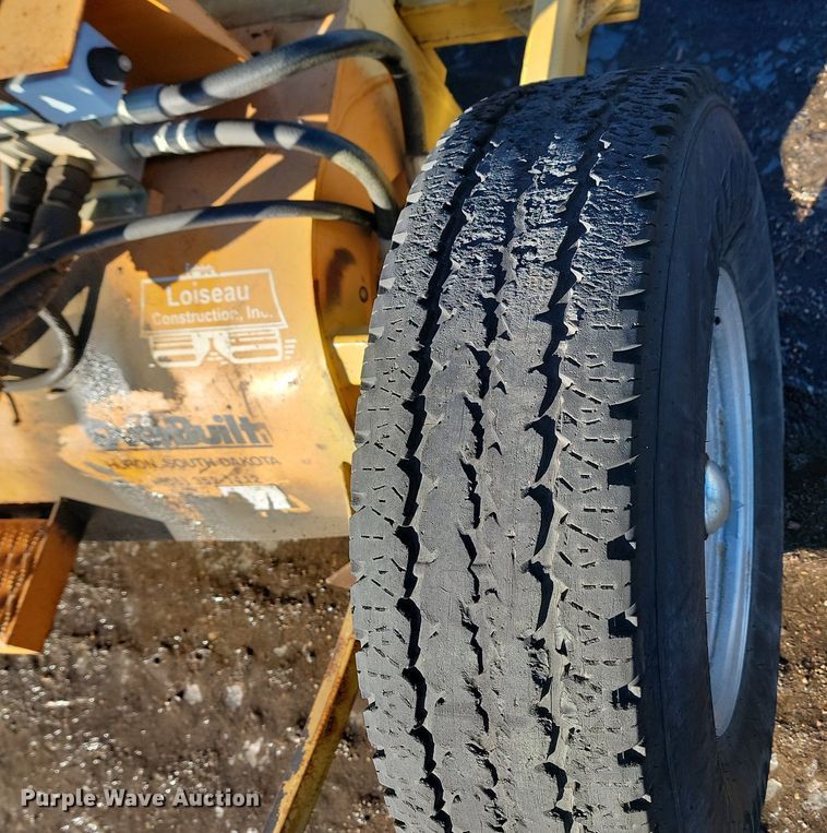 image for item LA9590 OverBuilt  cold planer