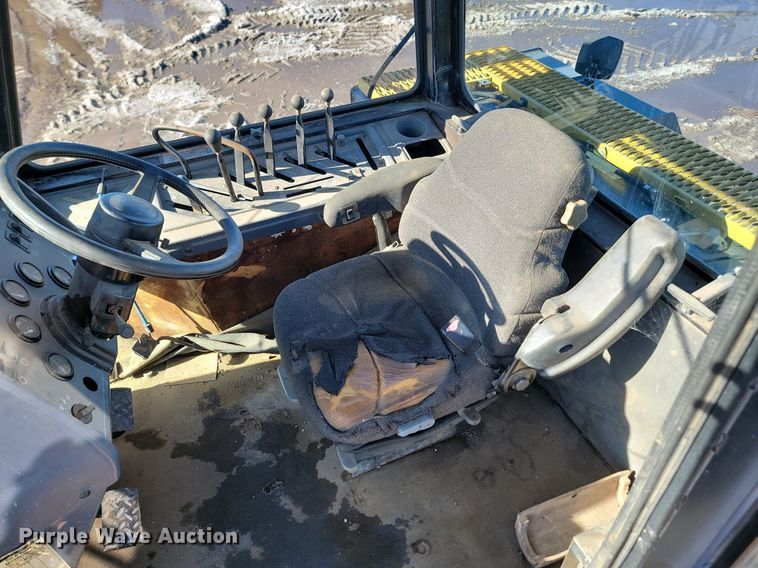 image for item LA9591 1996 Caterpillar Challenger CH75C tractor