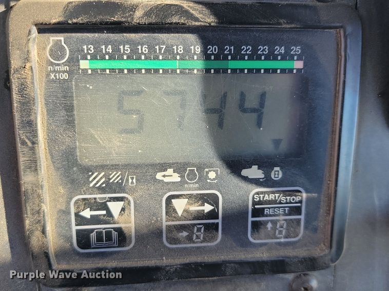 image for item LA9591 1996 Caterpillar Challenger CH75C tractor