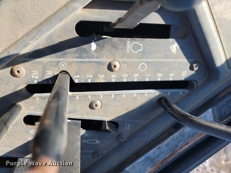 image for item LA9591 1996 Caterpillar Challenger CH75C tractor