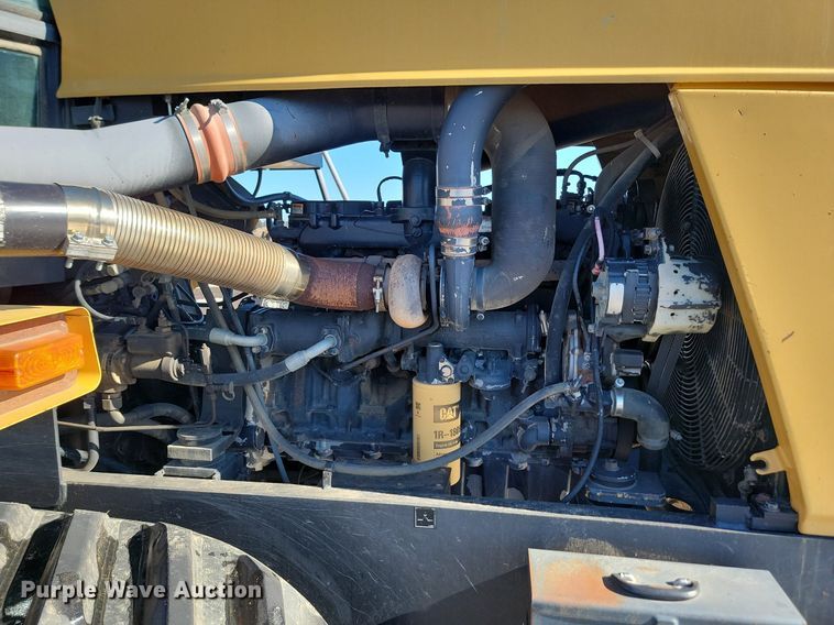 image for item LA9591 1996 Caterpillar Challenger CH75C tractor