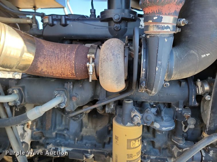 image for item LA9591 1996 Caterpillar Challenger CH75C tractor