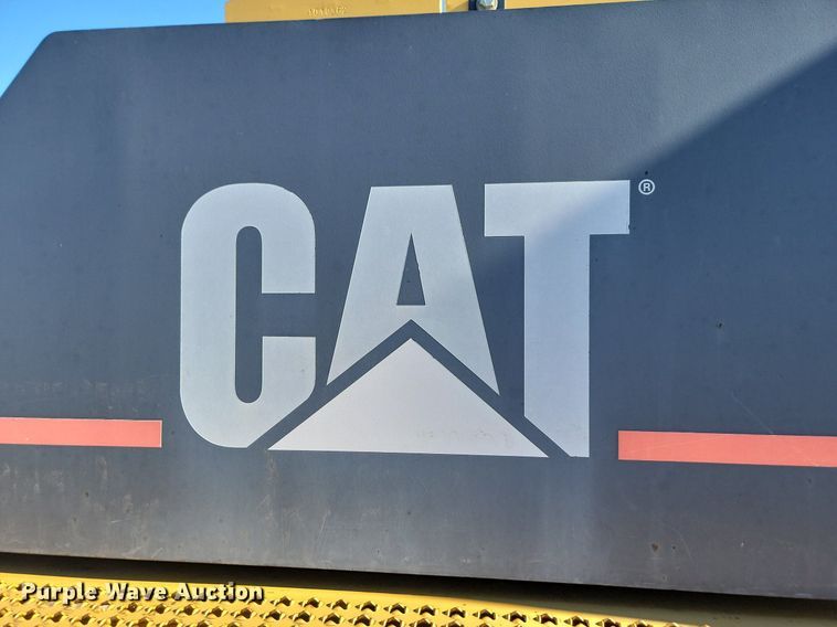 image for item LA9591 1996 Caterpillar Challenger CH75C tractor