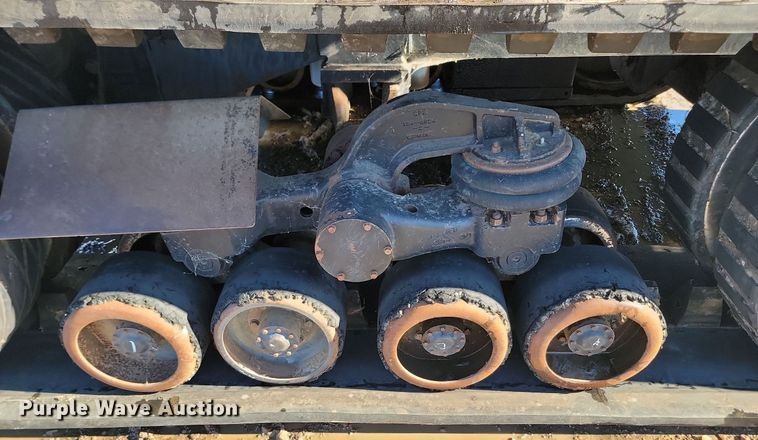 image for item LA9591 1996 Caterpillar Challenger CH75C tractor