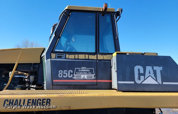 image for item LA9592 1994 Caterpillar Challenger 85C tractor